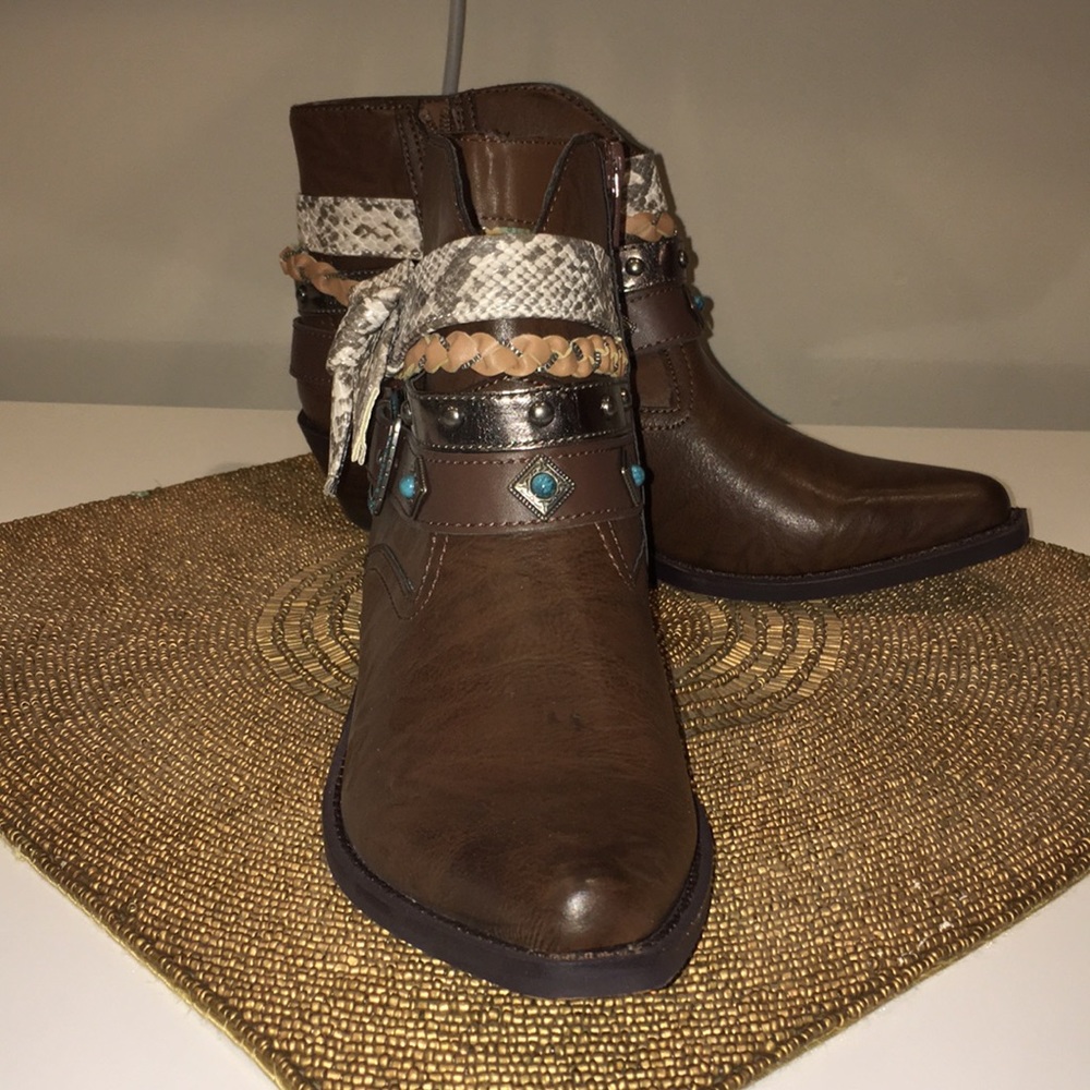 Miranda Low boots